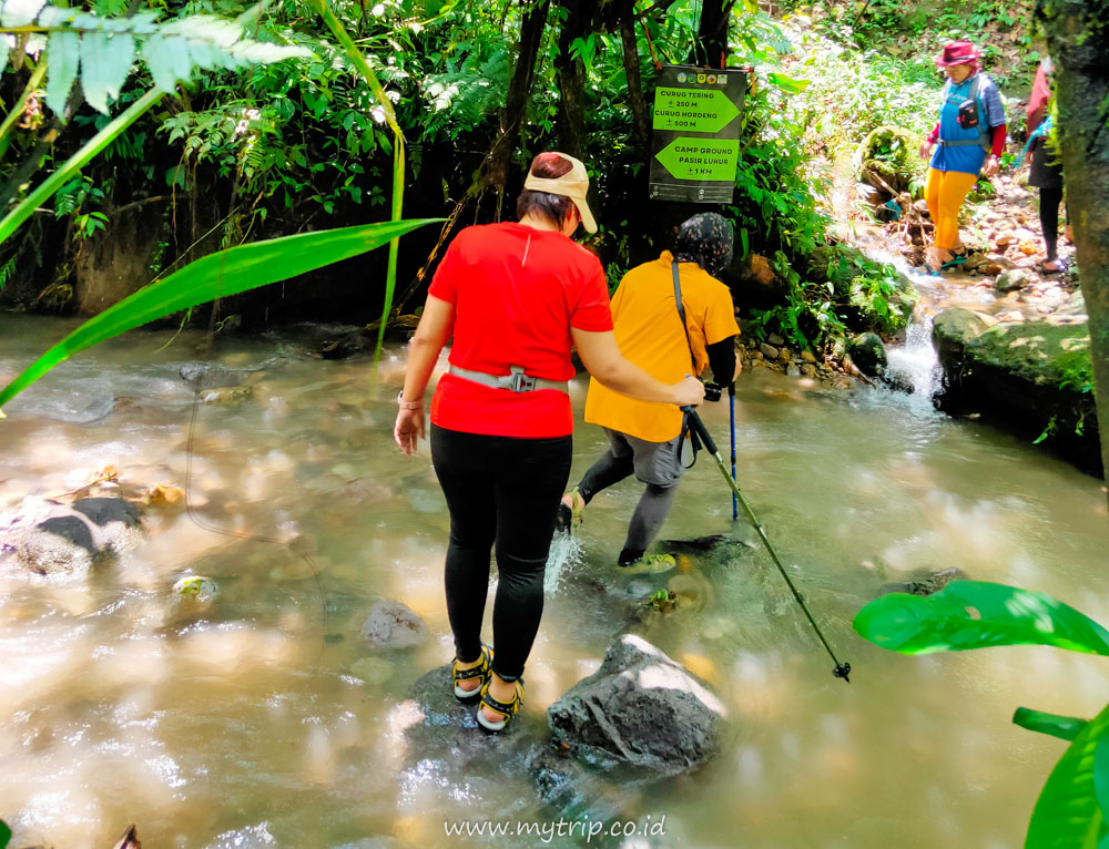 Panduan Eksplor Curug Sekaligus Di Pamijahan Bogor Curug Saderi